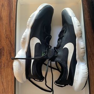 5Y youth size boys Nike’s